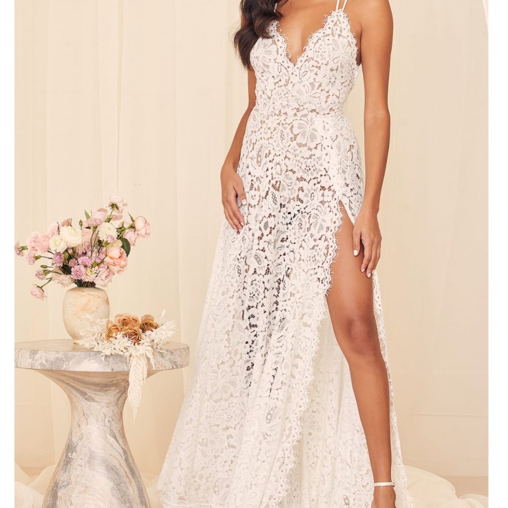 M- White Lace Backless Maxi Dress By Lulu's Wedding
